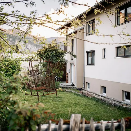 Wolke 7, Bergblick Apartment, Kingsizebett & Schlafcouch, Balkon & Garten Kiefersfelden