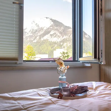 Wolke 7, Bergblick Apartment, Kingsizebett & Schlafcouch, Balkon & Garten *