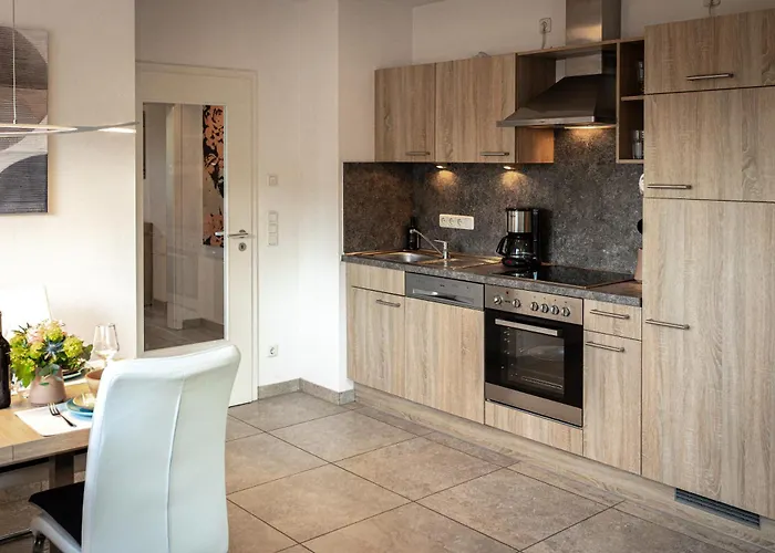 Appartement Wolke 7, Bergblick Apartment, Kingsizebett & Schlafcouch, Balkon & Garten *