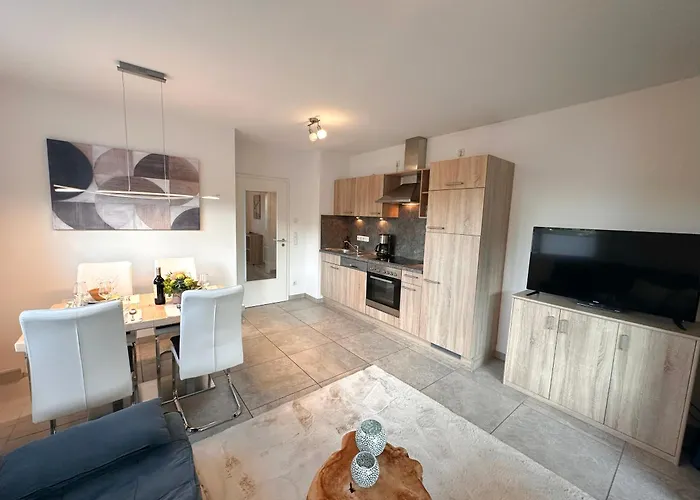 Apartamento Wolke 7, Bergblick, Balkon & Garten, 45 Qm, Max 4 Personen *